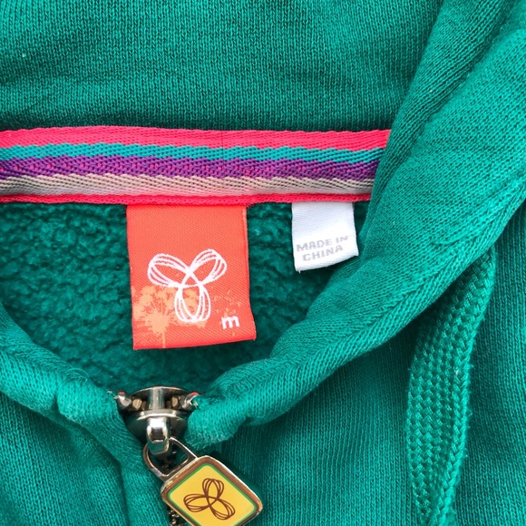 ⭐️Closet clear out⭐️  - TNA women’s hoodie size M - Picture 2 of 8